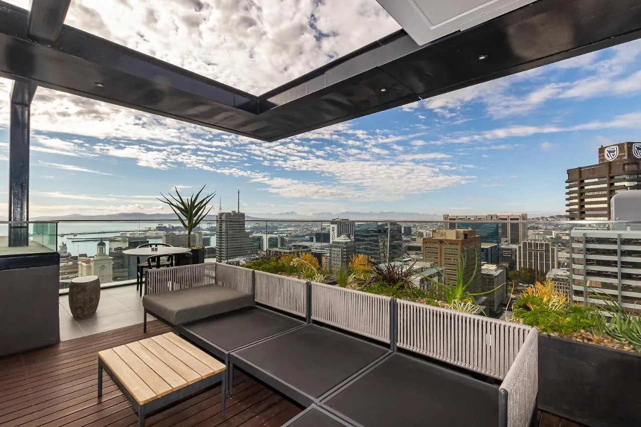 Spacious Apartment At 16 On Bree With Great Views Cape Town