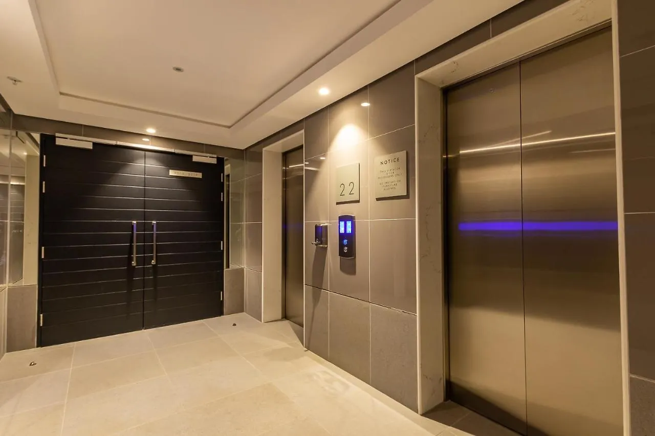 Spacious Apartment At 16 On Bree With Great Views Cape Town