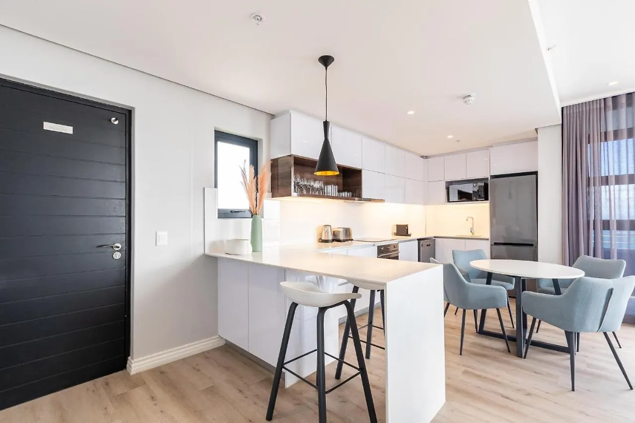 Spacious Apartment At 16 On Bree With Great Views Cape Town