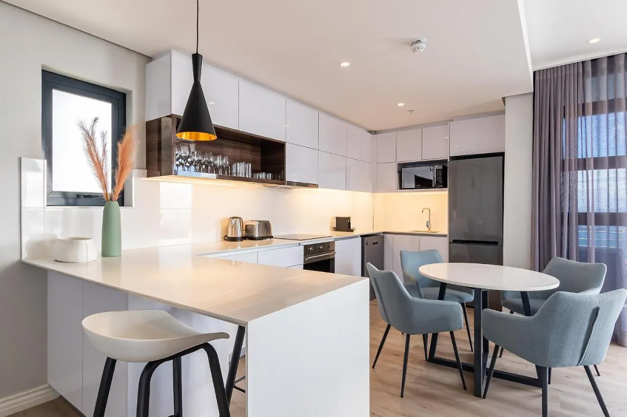 Spacious Apartment At 16 On Bree With Great Views Cape Town