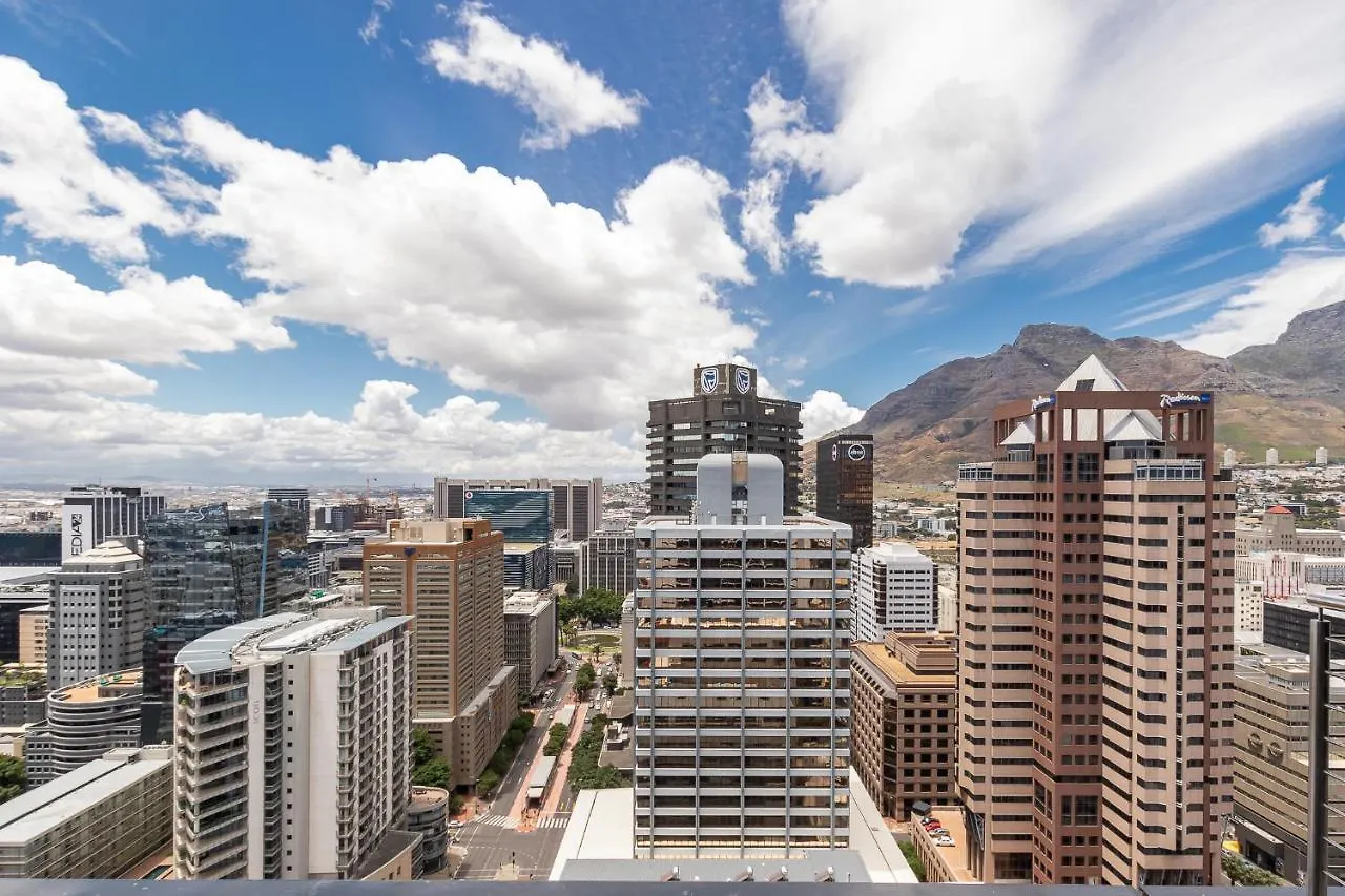 Spacious Apartment At 16 On Bree With Great Views Cape Town