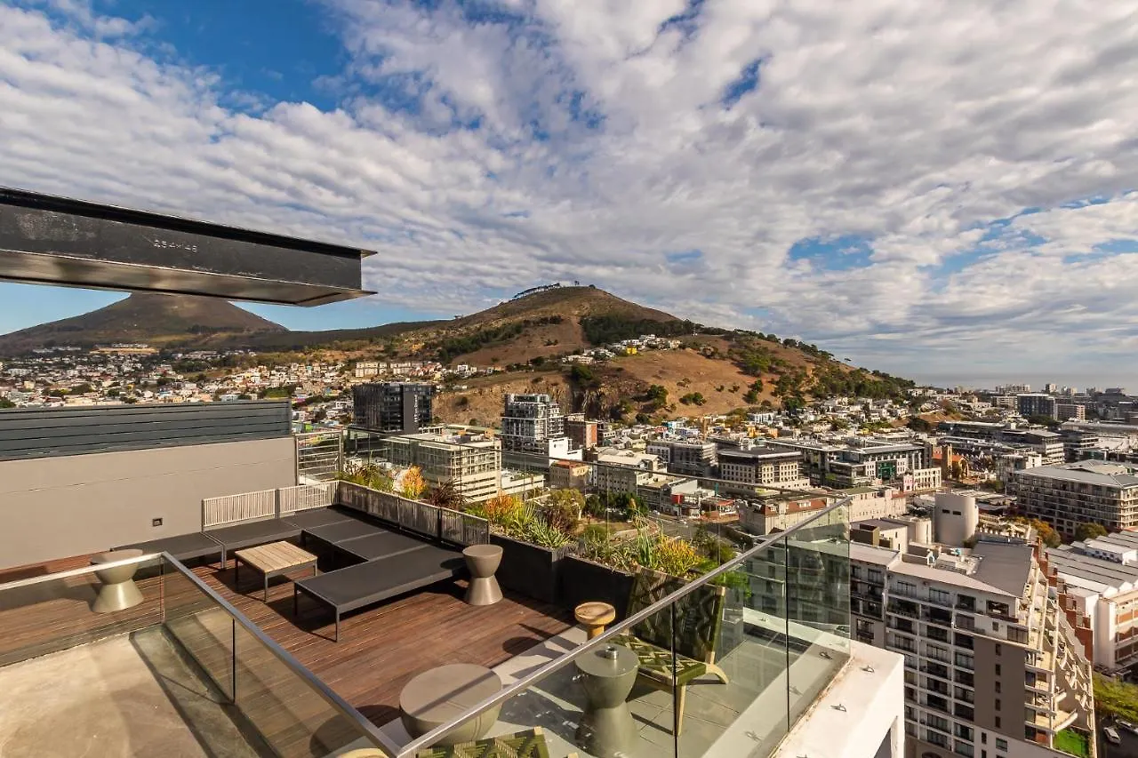 Spacious Apartment At 16 On Bree With Great Views Cape Town